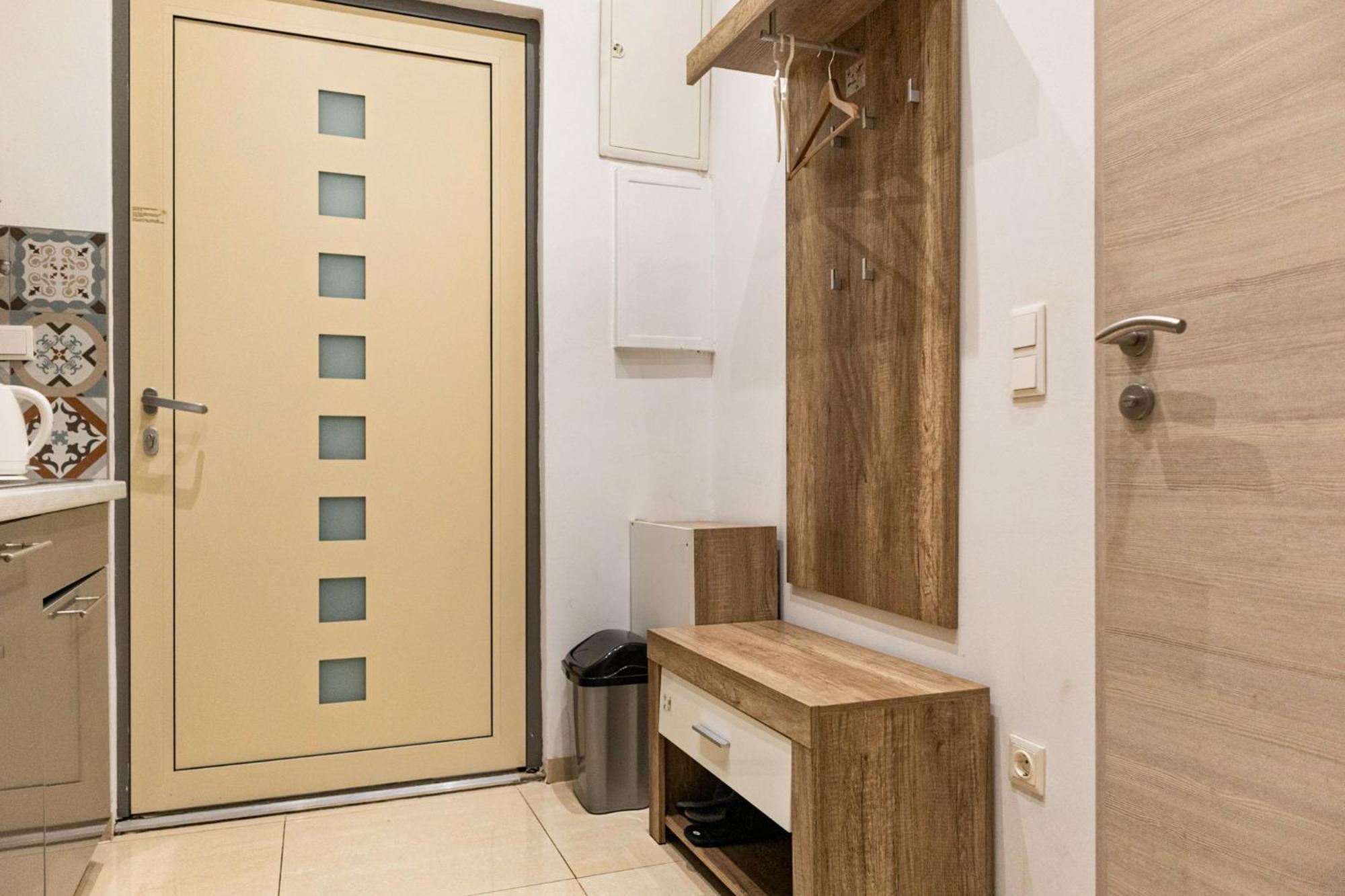 Chic 1br Near Biggest Amusementpark Of Vienne