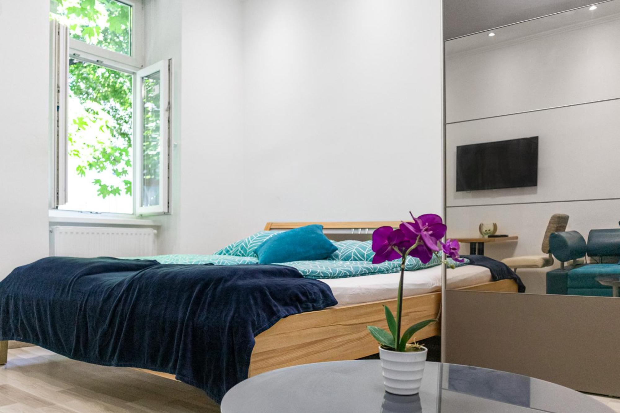Appartement Chic 1br Near Biggest Amusementpark Of *