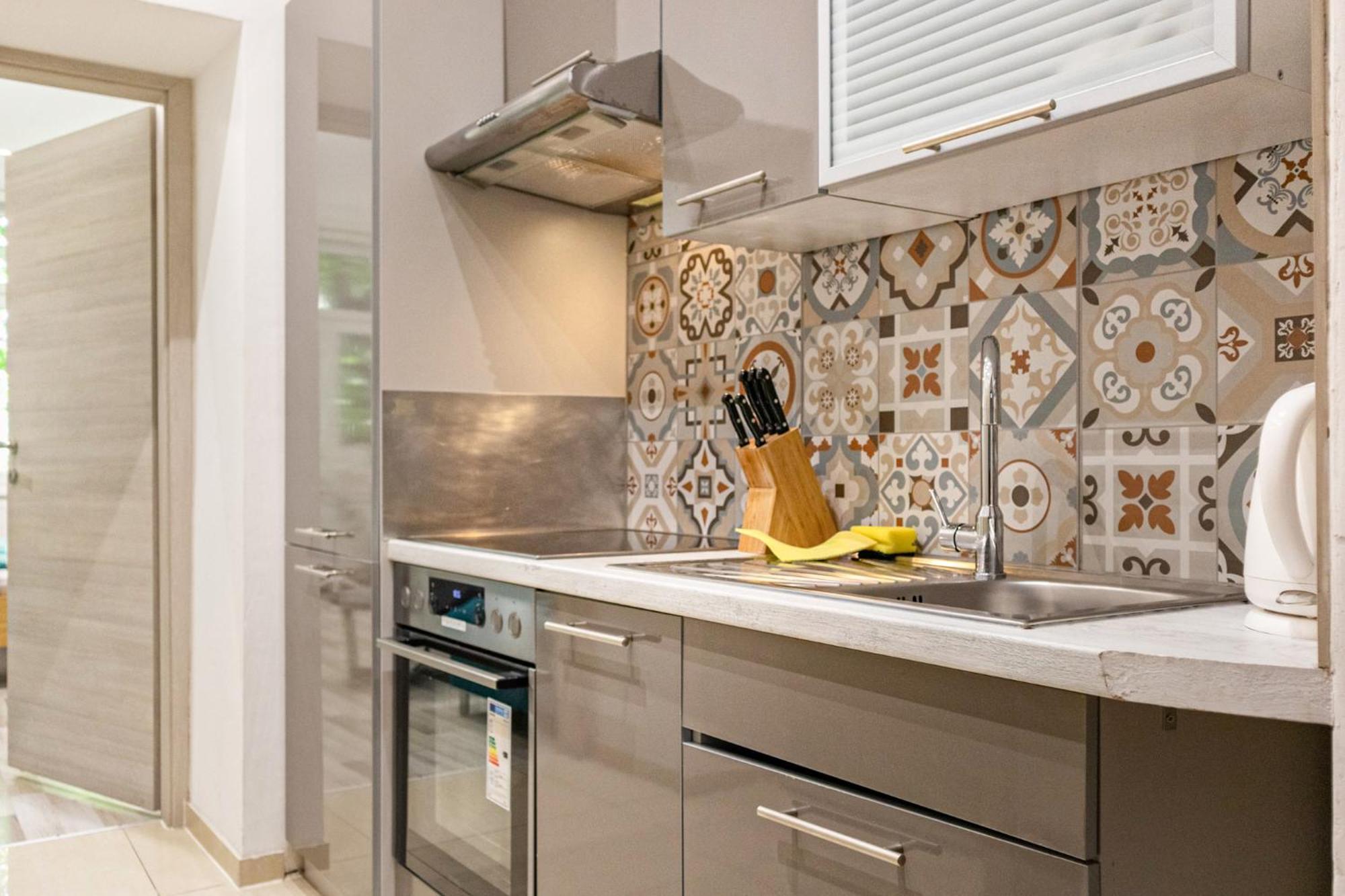 Chic 1br Near Biggest Amusementpark Of Appartement Vienne